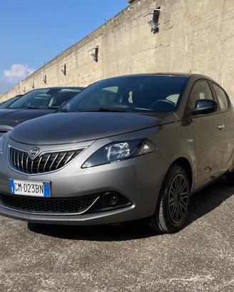 Lancia Ypsilon 1.0 FireFly 5 porte S&S Hybrid Silv