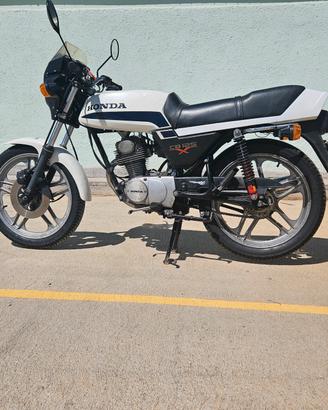 Honda CB 125 x del 1980