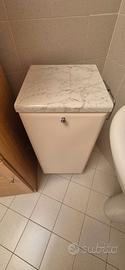Mobiletto porta biancheria