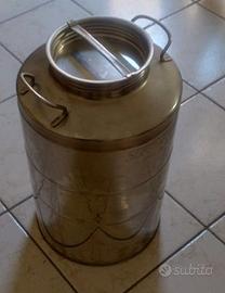 bidone in acciaio inox per olio