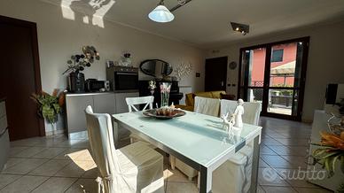 Tavolo in vetro temperato