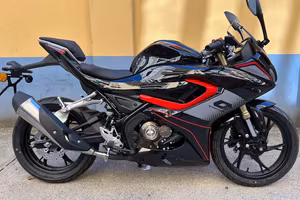 Qj Motor SRK 125R