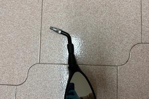 Specchietto destro moto