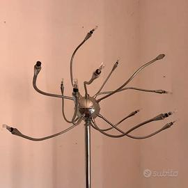 Lampada con piedistallo