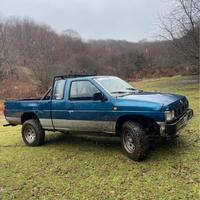nissan king cab pick up 4x4