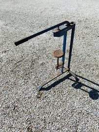 tappatrice in ferro per tappi in sughero 