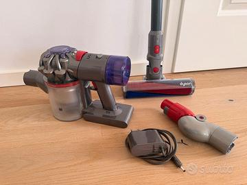 Dyson V6