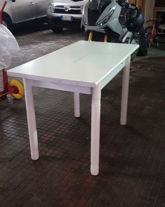 Tavolo da cucina bianco allungabile 