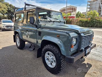 Land Rover Defender 90 2.4 TD4 Station Wagon S