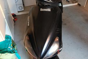 scooter Benelli