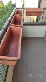 Fioriere da balcone in plastica 
