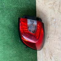 Stop posteriore destro renault captur 2015