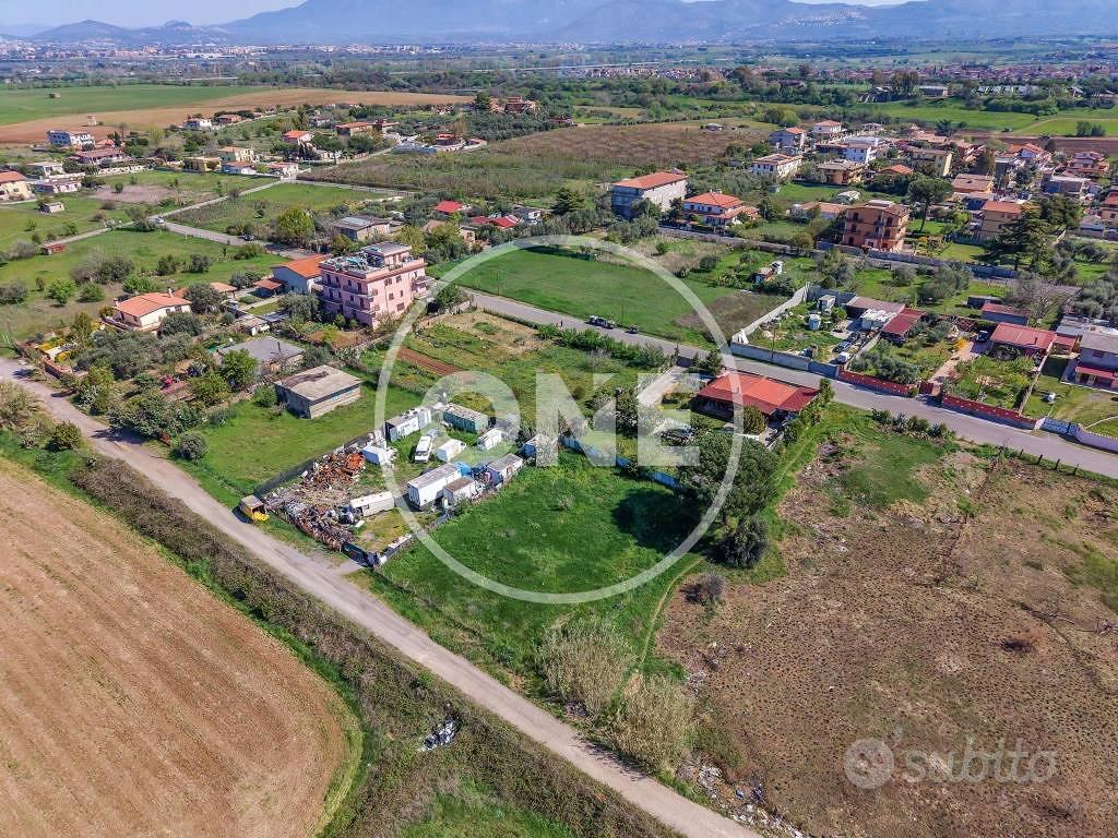 Terreno di 720 m² a Roma - Vista 3