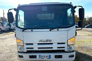 ISUZU P 75 per raccolta rifiuti