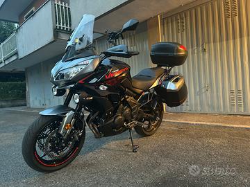 Kawasaky Versys 650 - 67cv - 2021 - 14.990km