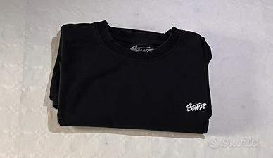 Maglia nera semplice Bershka