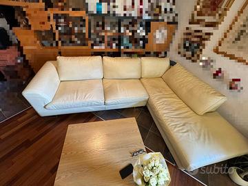 Divano in pelle angolare