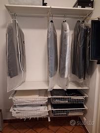 Cabina armadio Ikea, sistema a parete