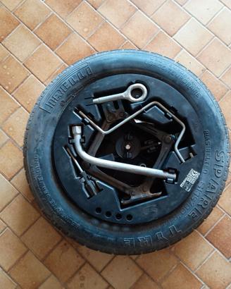 Ruotino 135/80 B14 84M + kit di montaggio completo