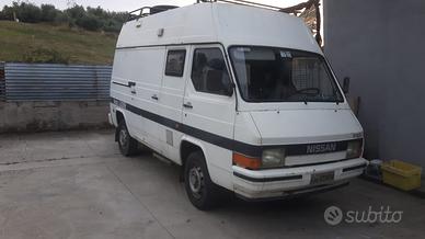 Alestimento caravan Nissan trade