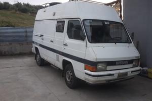 Alestimento caravan Nissan trade