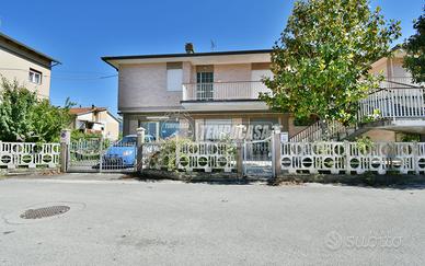 APPARTAMENTO CON 2 CAMERE 2 BAGNI E SOFFITTA, FONT