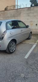 lancia ypsilon 1300