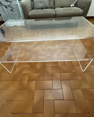 Tavolino in plexiglass
