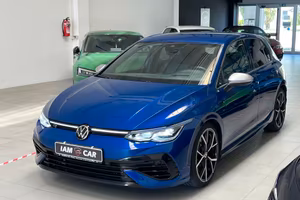 Volkswagen Golf 8 R 2.0 TSI DSG 4Motion AKRAPOVICH