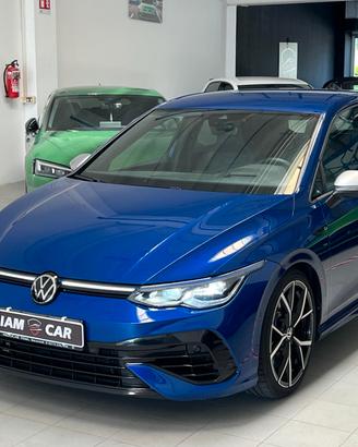 Volkswagen Golf 8 R 2.0 TSI DSG 4Motion AKRAPOVICH