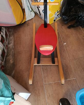Dondolo in legno bambini 