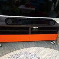 Porta tv marrone-nero con cassetti arancio