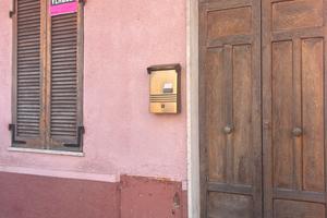 Casa singola con corte indipendente 3 piani