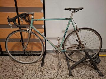 Bicicletta BIANCHI speciale anni 80 super leggera