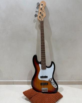 Basso elettrico con Amplificatore