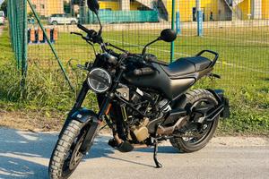 Husqvarna svartpilen 125 moto 2023