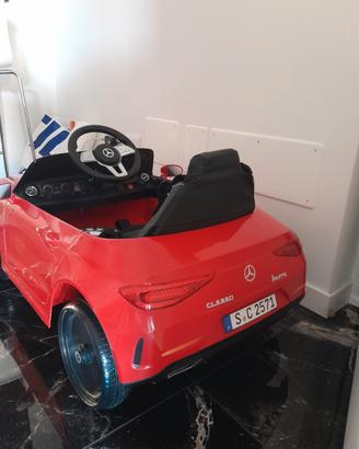 Mercedes benz macchina rossa bambino 