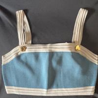Top in maglia celeste nuovo