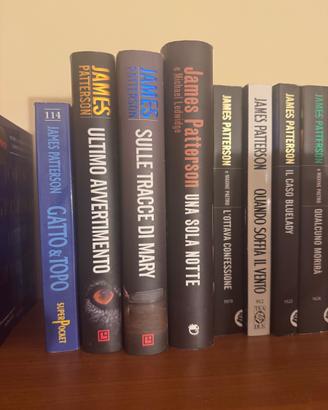 Libri (thriller, giudiziari, romanzi, spionaggio).