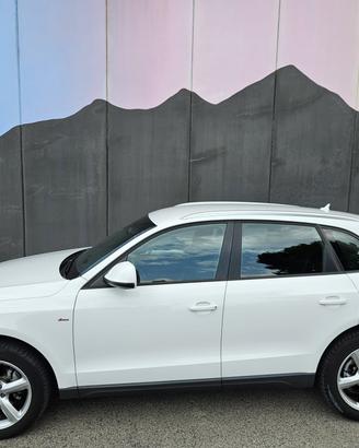 Audi Q5 2.0 TDI 170cv Quattro S Line - UNI PRO
