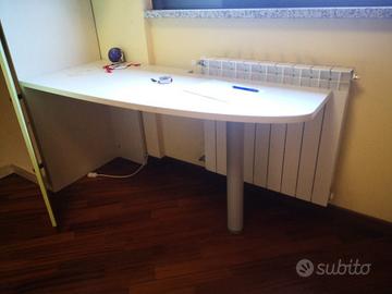 Armadio ad angolo per cameretta bambini