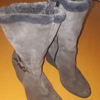 stivali scamosciati taglia 40