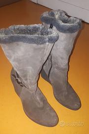 stivali scamosciati taglia 40