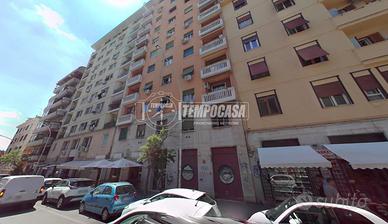 VIA CESARE BARONIO - BILOCALE CON BALCONE!