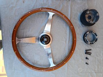 Volante Nardi 