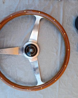 Volante Nardi 