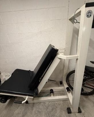Attrezzatura palestra home gym