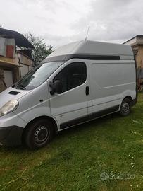 Opel Vivaro 2.5 td