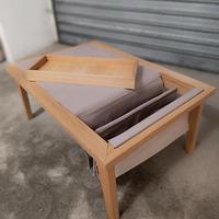 tavolino rivestimento in pelle porta giornali
