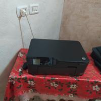 Stampante HP Deskjet 3520 e-All-in-One.


